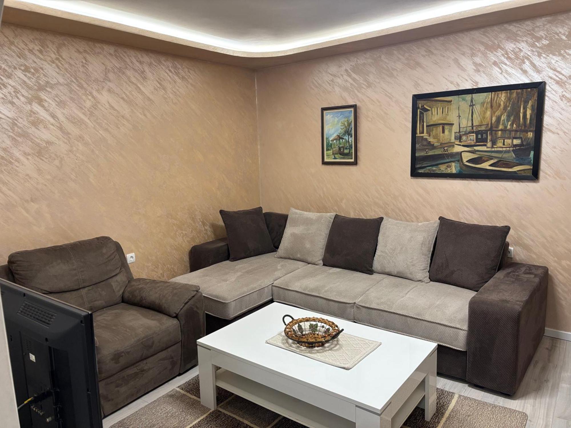 Max Apartments Podgorica Exterior photo